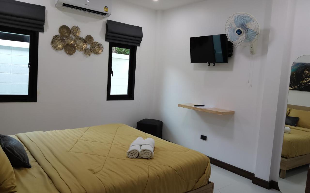 Private Pool Villa With Jacuzzi At Royal Park Village - Walk To The Beach - 6 People - Max 3 Males (Adults Only) Jomtien Beach Exteriör bild